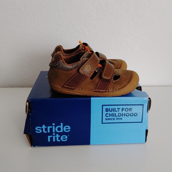 Boy's Elijah Stride Rite Sneakers